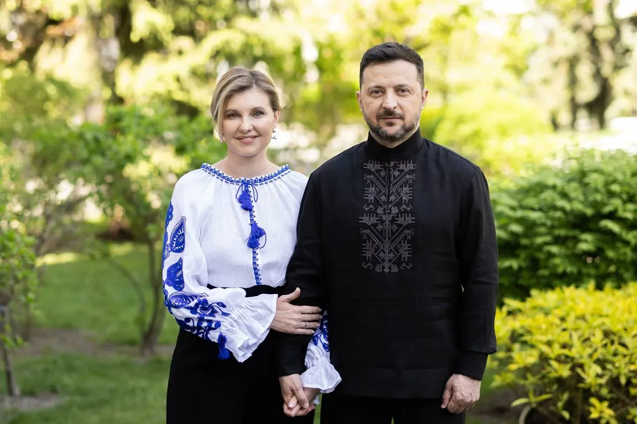Как говорится, каблуки в семье носить должен кто-то один😂  Случайно выяснила, что на Украине, оказыв
