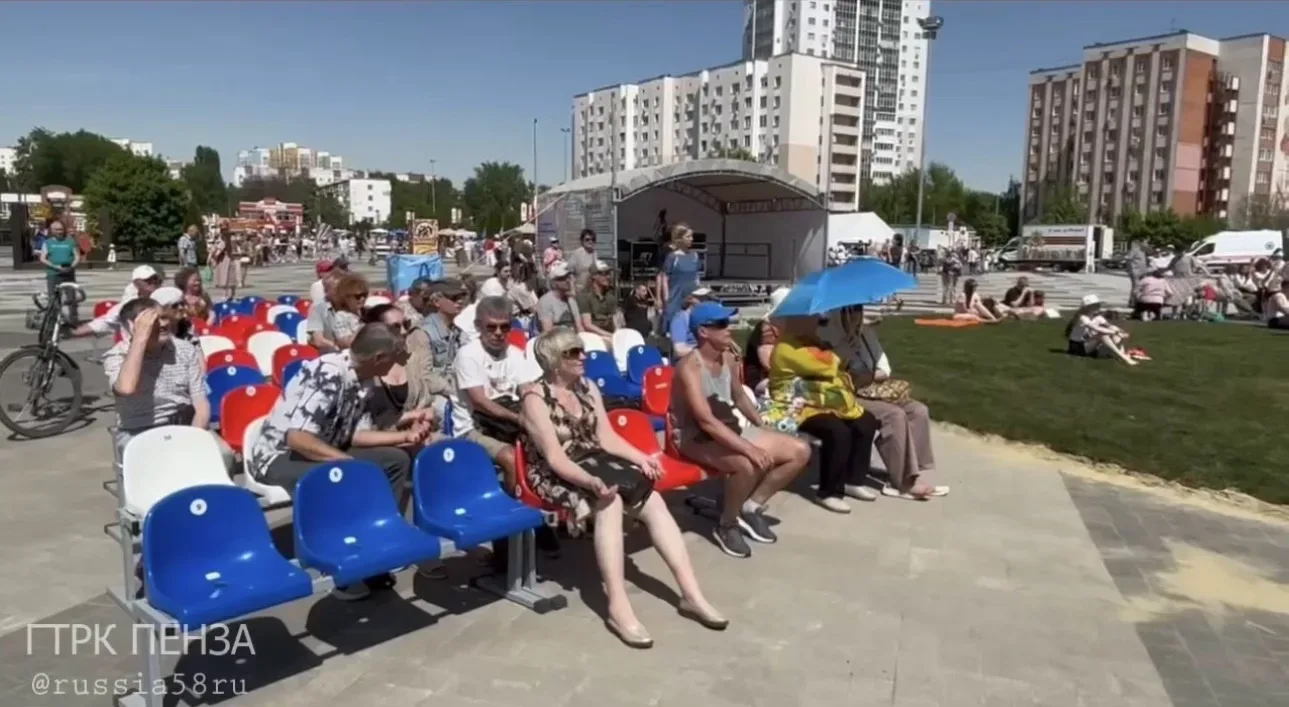 🎶 Сегодня в Пензе в самом разгаре второй день международного фестиваля «Джаз Май»   Погода вновь рад