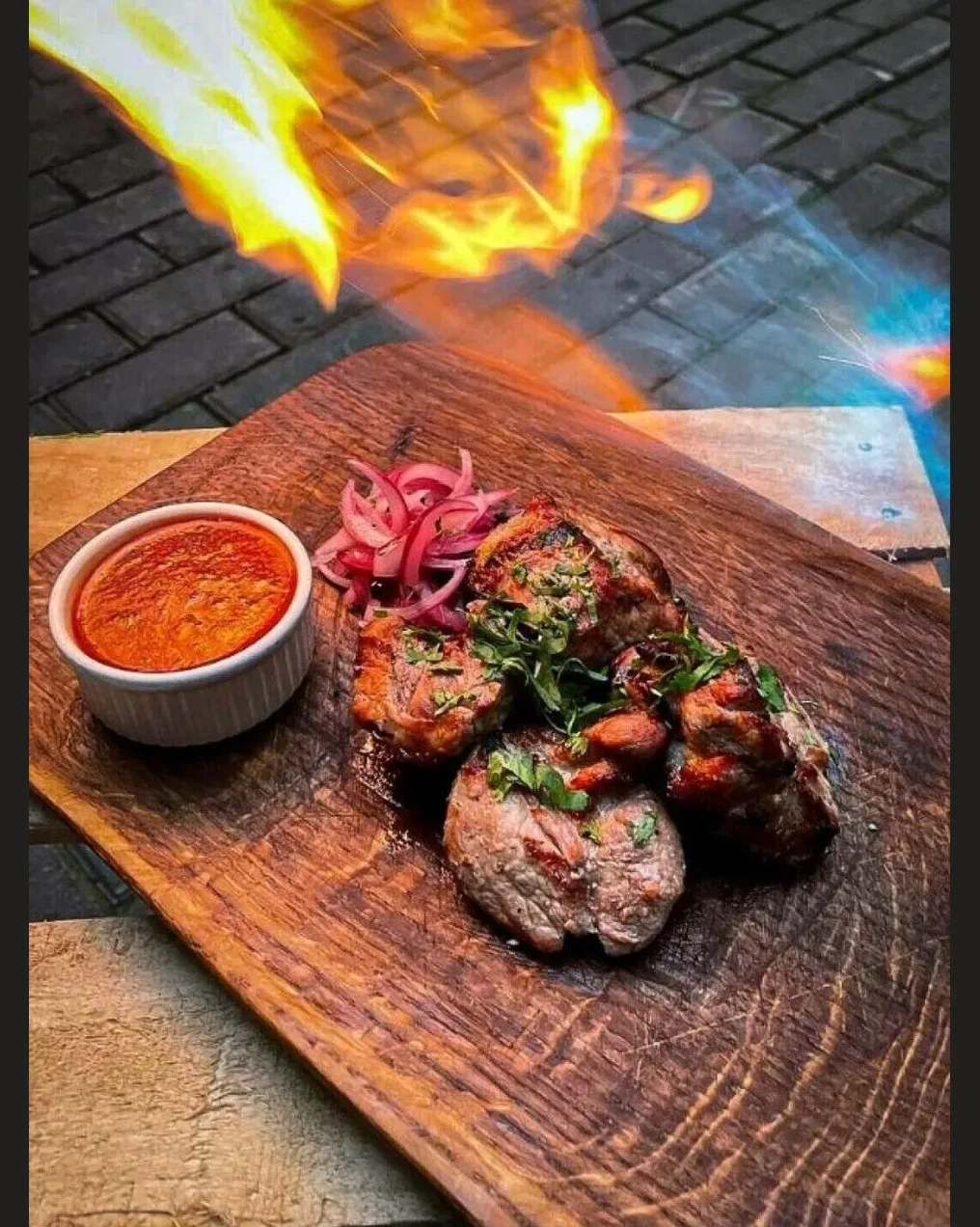 Сезон шашлыков! Вот 9 мест, где искать мясо на мангале  «Маргаретти» (пр. Героев, 31; ул. Ильюшина, 