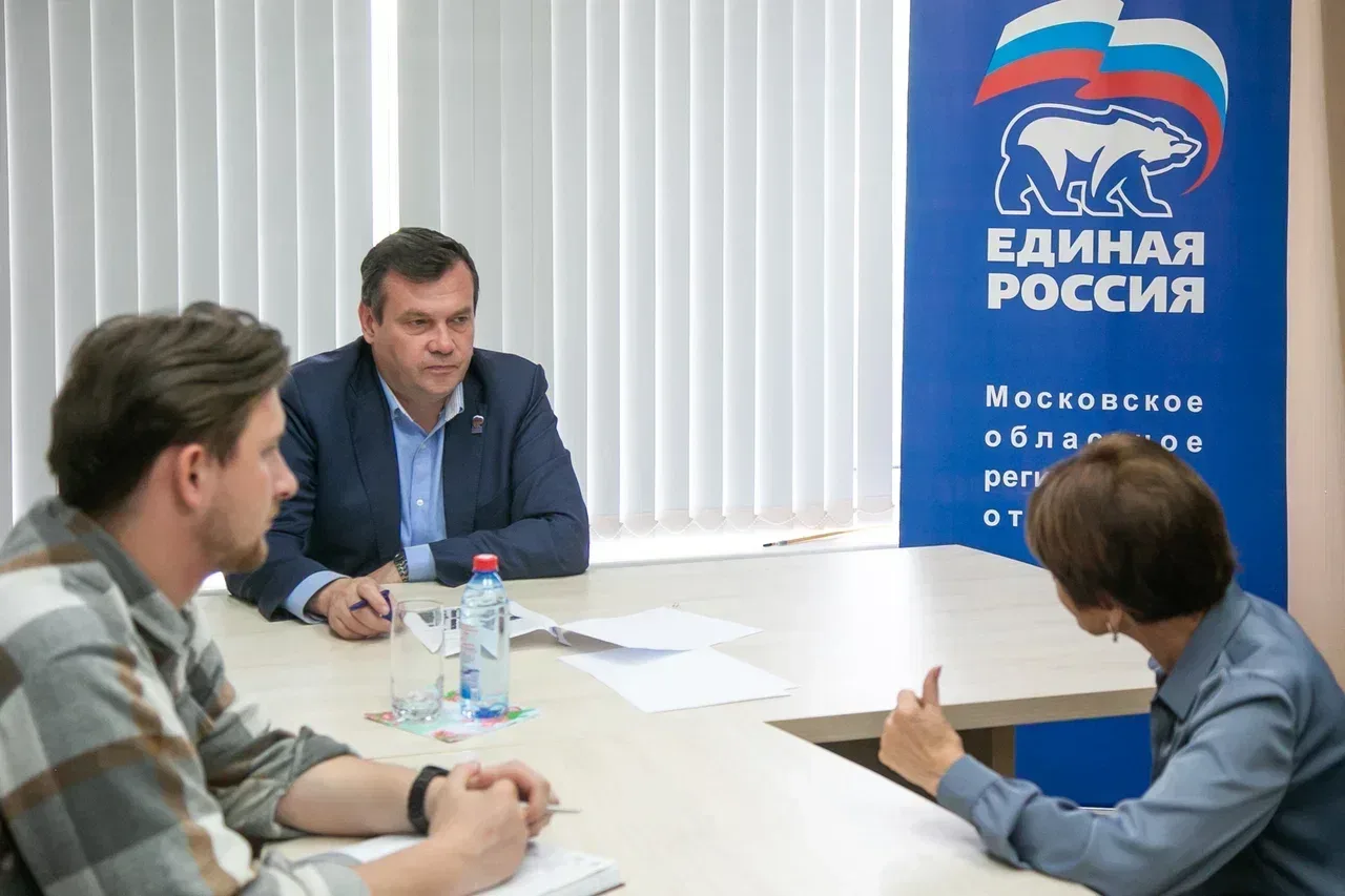 Провел личный прием жителей — всегда ценю возможность напрямую пообщаться с людьми, узнать, что дейс