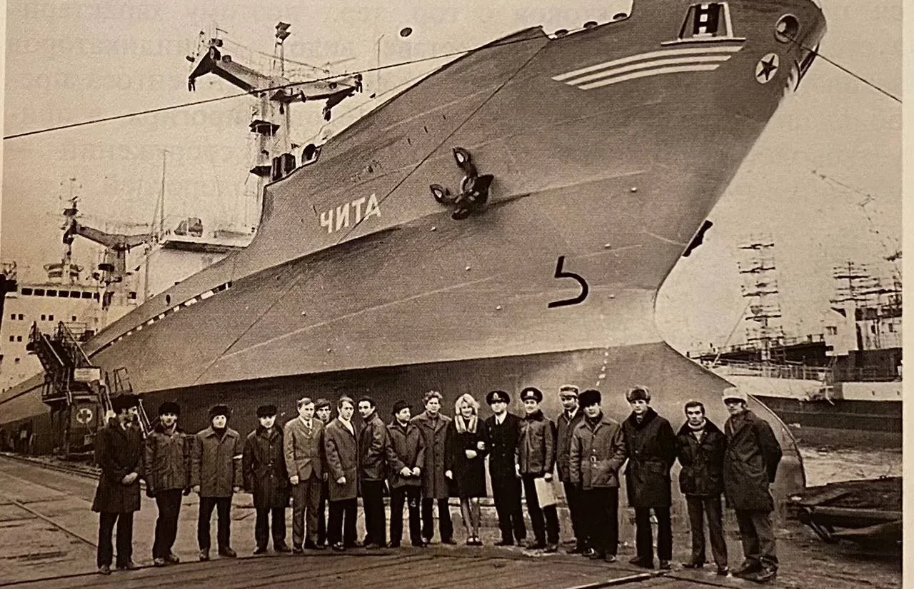 Экипаж теплохода «Чита», 1975 год.