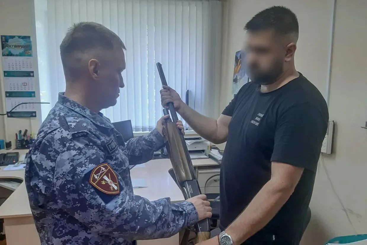 В Управлении Росгвардии по Чувашии состоялась передача партии охотничьего оружия в зону СВО  Очередн