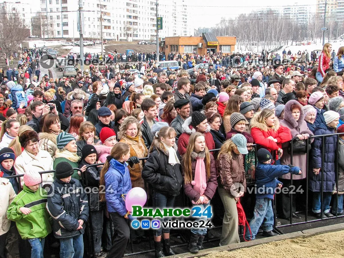 Открытие ТЦ «Курс» 20 лет назад  Подписывайтесь на Видное 24