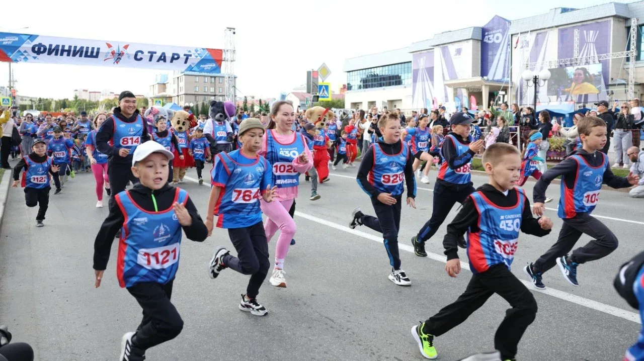 👟 Готовим кроссовки: в Салехарде открывается сезон уличных пробежек  В окружной столице возобновляют