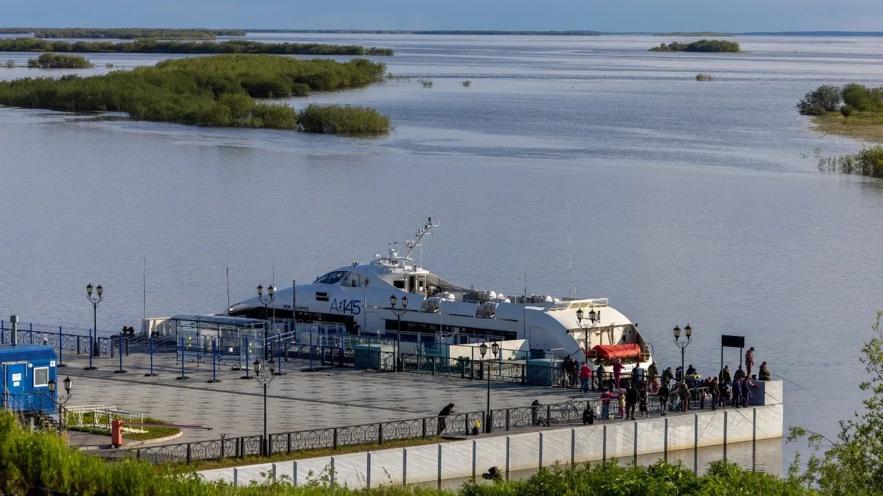 🚢 Поехали: стартовали продажи билетов на теплоход из Салехарда в Яр-Сале  С 10 июня на Ямале запуска
