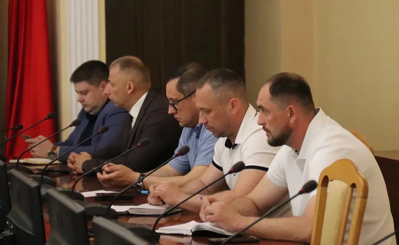 В нашем городе сейчас ведутся активные работы по благоустройству, строительству, уборке территорий. 