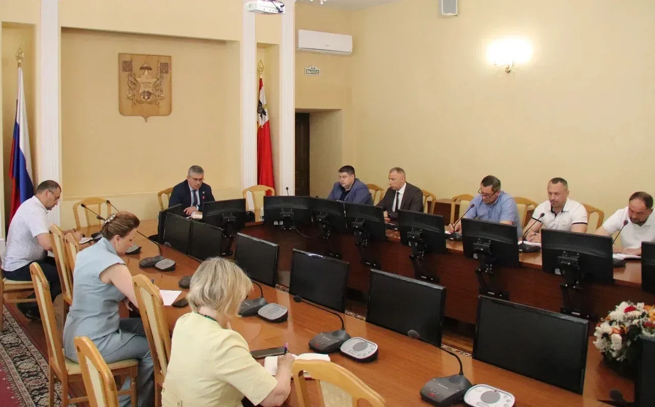 В нашем городе сейчас ведутся активные работы по благоустройству, строительству, уборке территорий. 