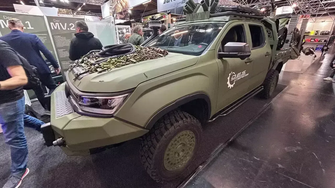 🚨⚙️ Mercedes строит «матку» для дронов, Volkswagen — штурмовые машины. Автопром Европы меняет профес