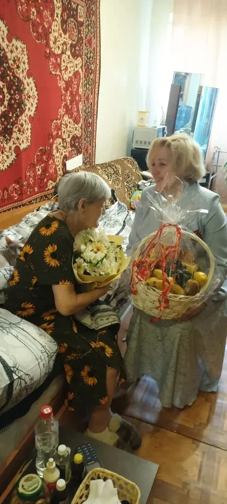 🎖️Руководители областного минздрава поздравили ветеранов Великой Отечественной войны с Днем Победы  