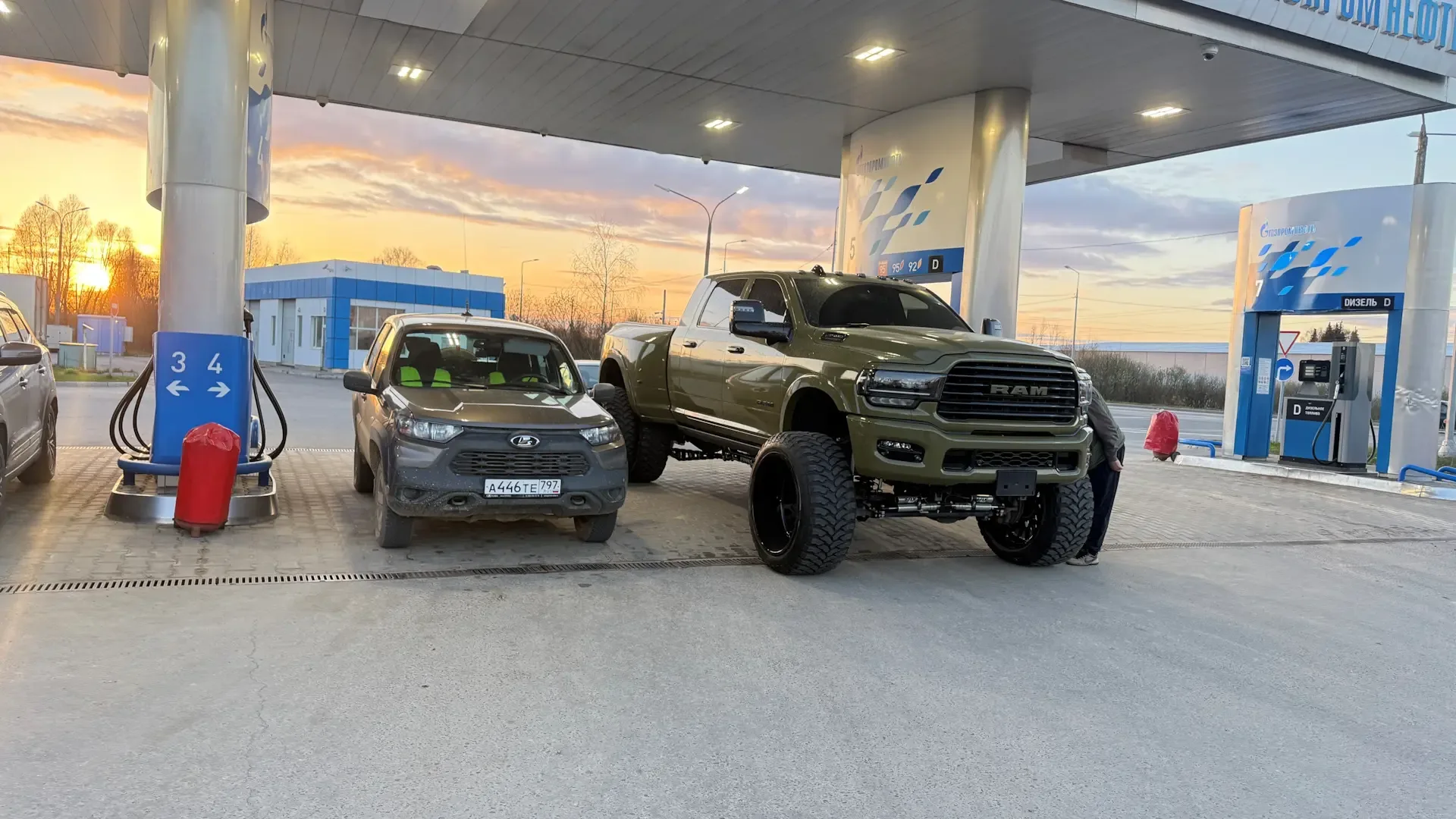 ⛽😱 Как напугать всех на заправке. Тюнинг DRIVE2  Примерно шесть с половиной метров длины уже могут н