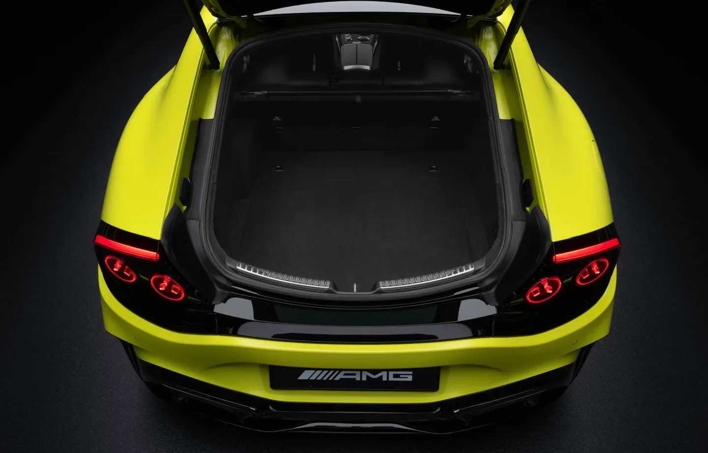 🚀 Новый Mercedes-AMG GT 4-Door Coupe: виртуальный V8 ультраскоростная зарядка  Двигатели внутреннего