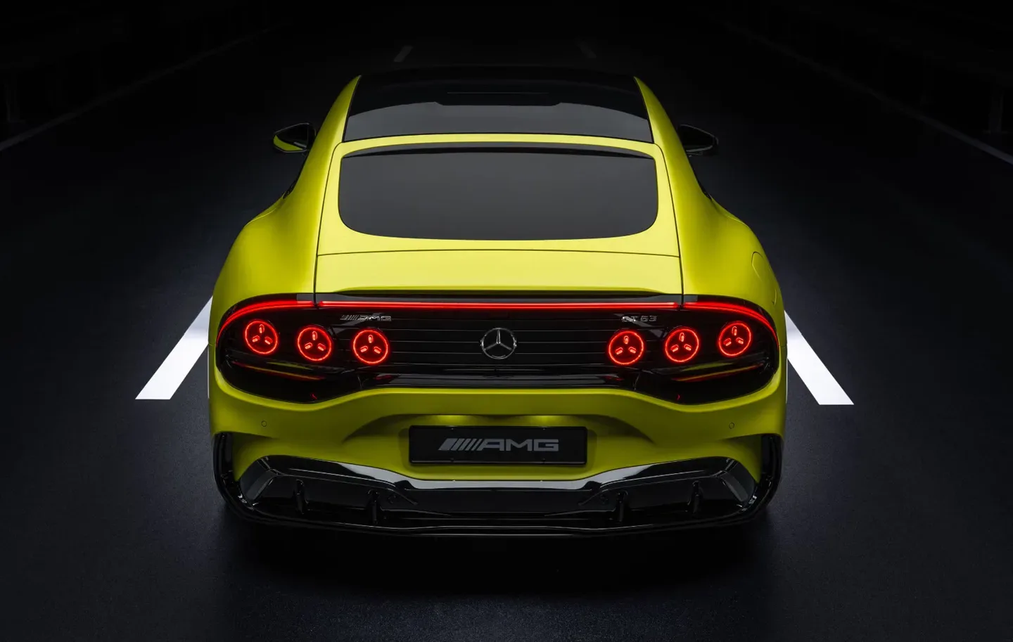 🚀 Новый Mercedes-AMG GT 4-Door Coupe: виртуальный V8 ультраскоростная зарядка  Двигатели внутреннего