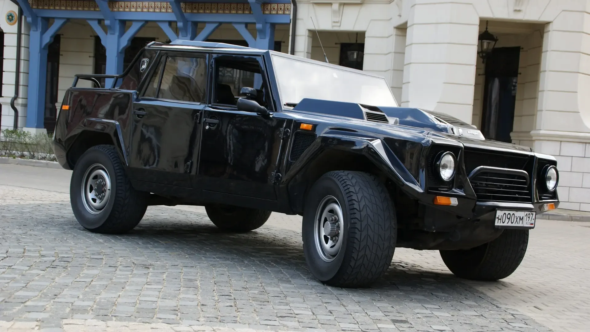 💪 Танк вместо спорткара. Редкие автомобили DRIVE2  Всего два экземпляра Lamborghini LM-002 зарегистр