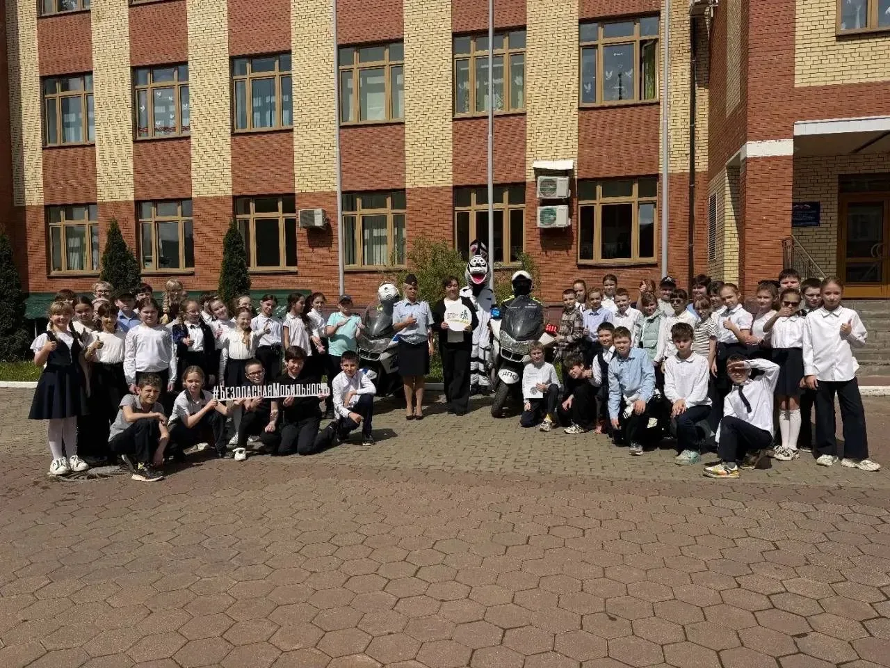 📍В Домодедово сотрудники Госавтоинспекции в партнерстве со специалистами из РОО «СБДД» организовали 