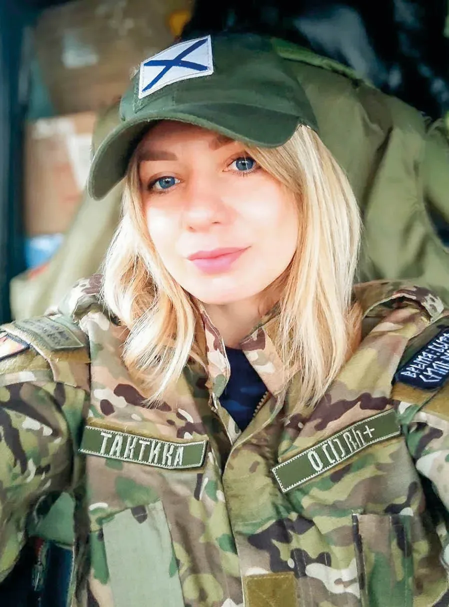 🪖Она владеет основами тактической медицины, сама возит гуманитарку на передовую, во время СВО получи