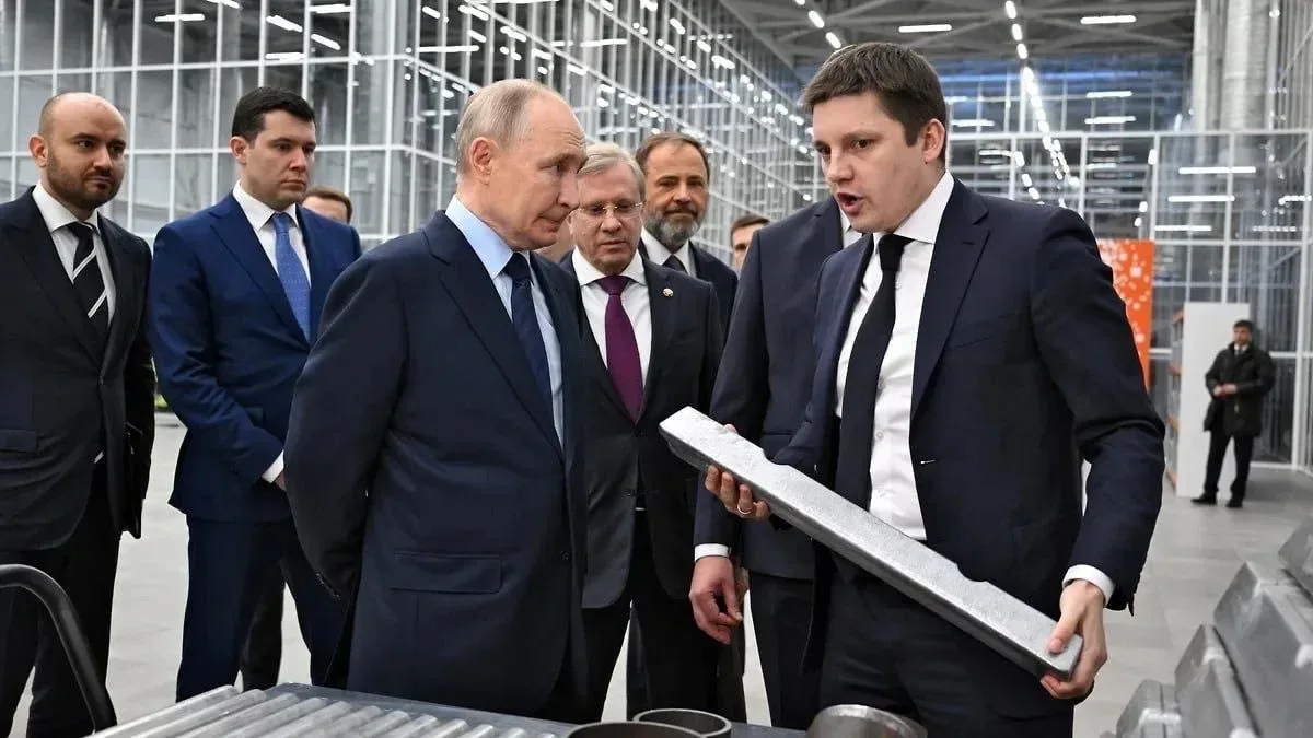 Мошенничество в особо крупном размере  Арестован Юрий Козаренко — бывший гендиректор ООО «Транспорт 