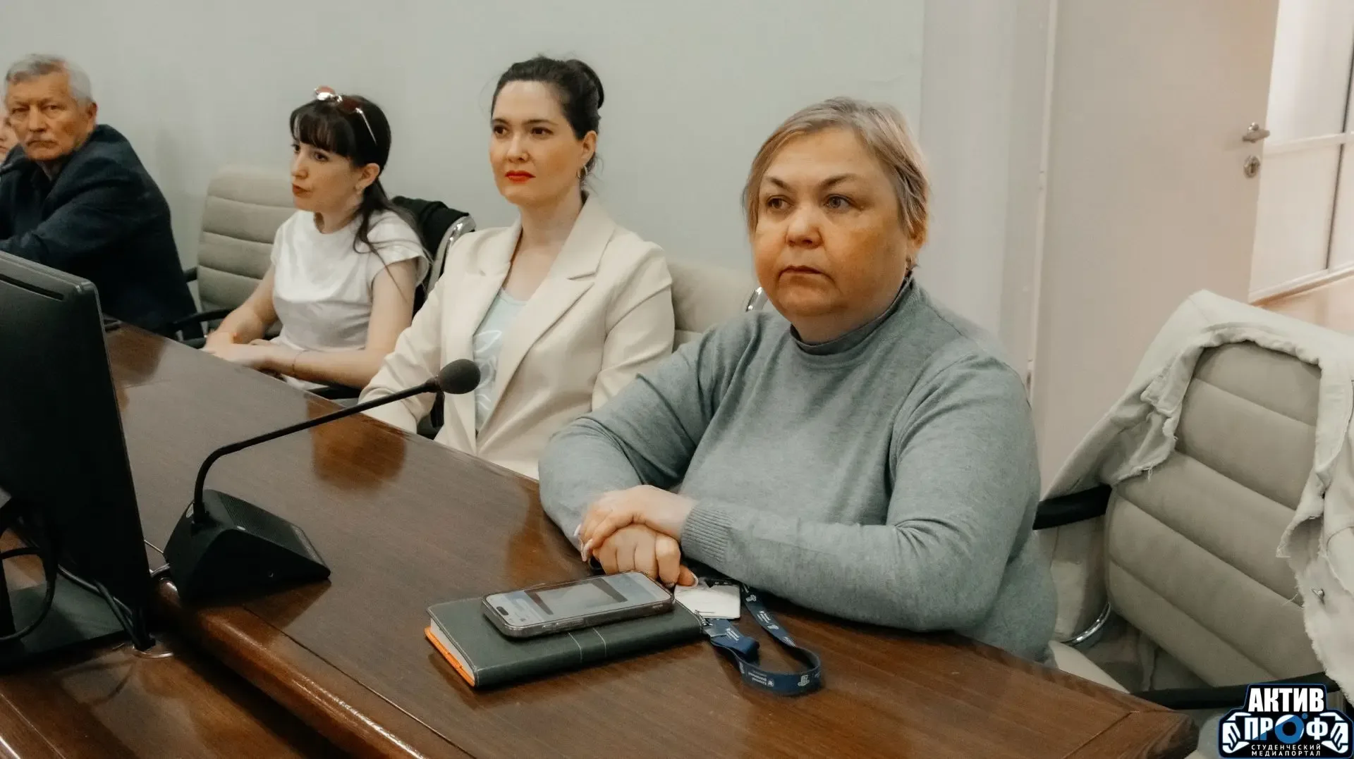 Как сделать так, чтобы и преподавателям было удобно, и студенты учились эффективнее?  На этот вопрос
