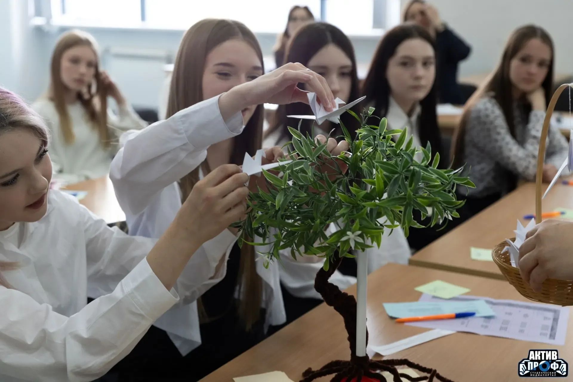 В Набережночелнинском институте КФУ прошли открытые кураторские часы  О чем говорить со студентами с