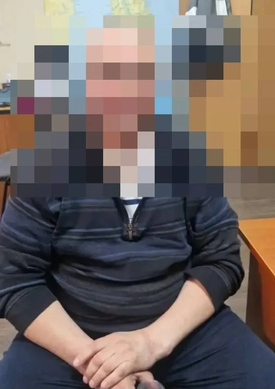 В Южно-Сахалинске поймали двух лже-экологов, которые вымогали деньги с автомоек  Полицейские на Саха