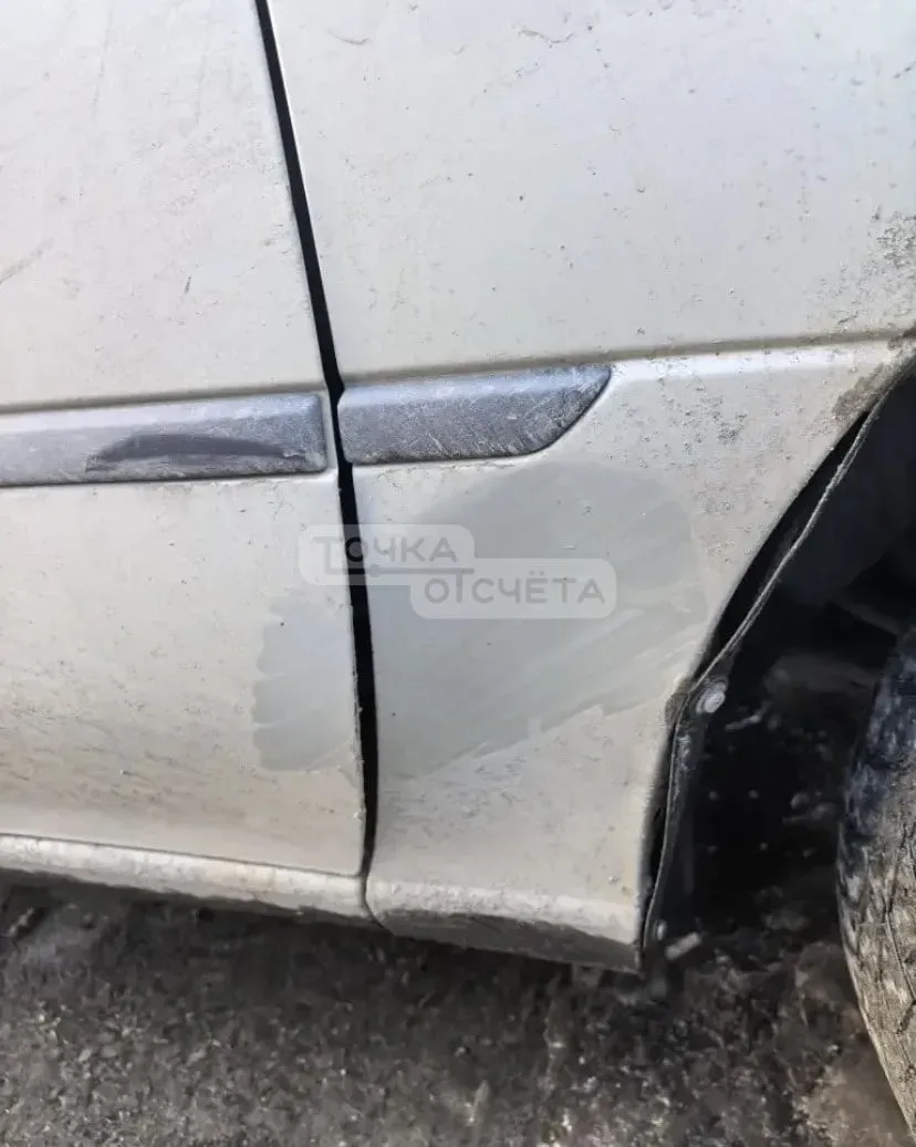 ❗️В Дальнем кто-то врезался в Toyota Carina и скрылся  Авария произошла на улице Крымской в планиров