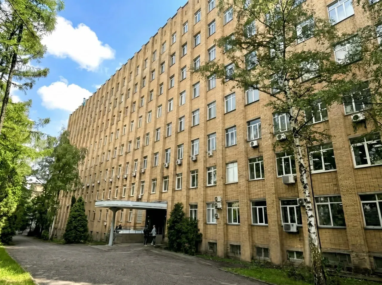 «Столичные аптеки» продали свою штаб-квартиру.  🔹Комплекс зданий общей площадью около 19 тыс. кв. м 