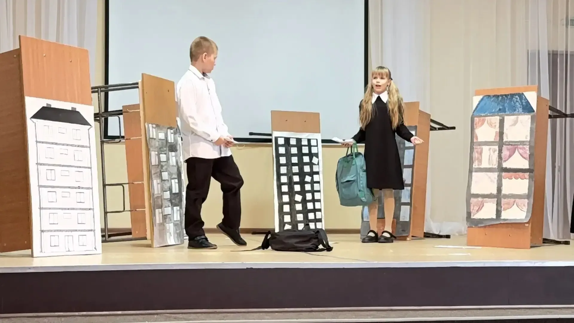 ✨Премьера социального спектакля состоялась в барнаульской школе  Театральная студия «Маска» Центра э