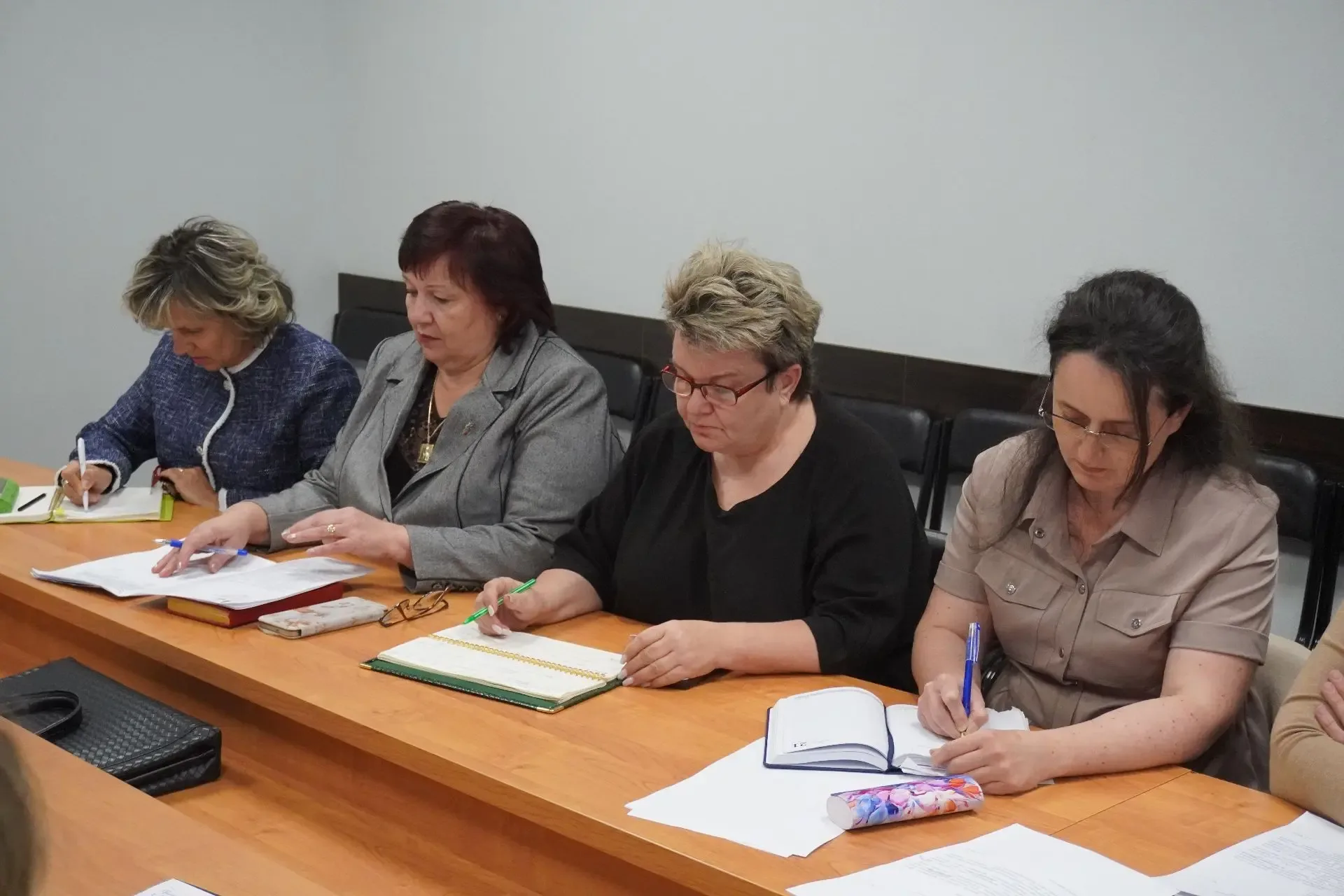 🔔В Барнауле утвердили даты окончания учебного года и проведения последних звонков в 2026 году  В ком