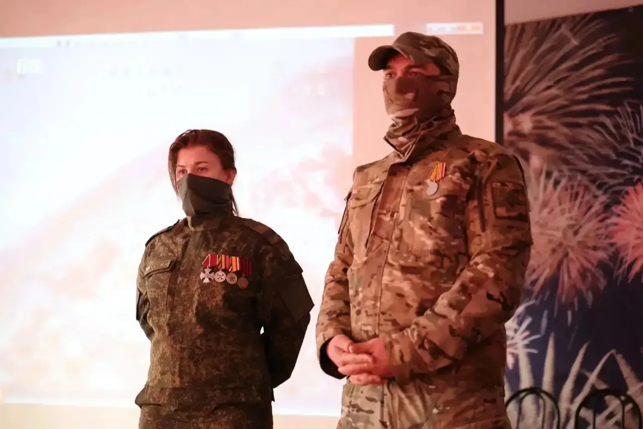 Искренний разговор о главном: встреча с участниками специальной военной операции в Невинномысске  В 