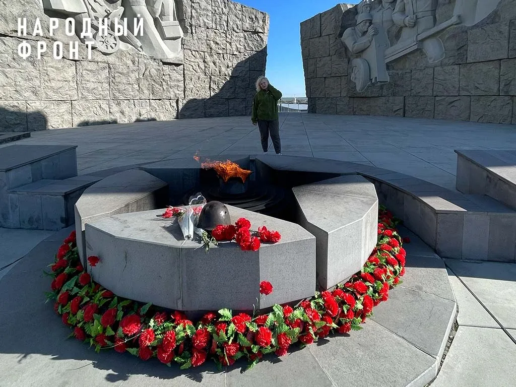 Они покоряли Самбекские высоты. А сегодня сюда приезжают бойцы и волонтёры, чтобы почтить память вои