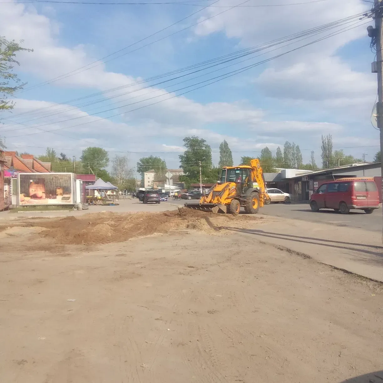 🔧 Продолжаются работы на сетях водоснабжения в Старобельском округе  Работники МБУ Центр "Благоустро