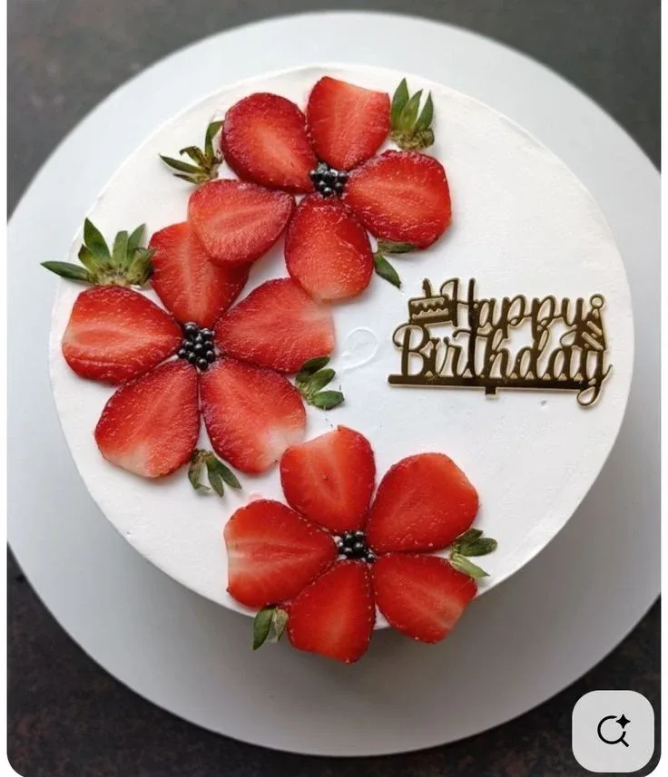 Варианты оформления торта в летней тематике 🌞🍒🫐🍓🍰