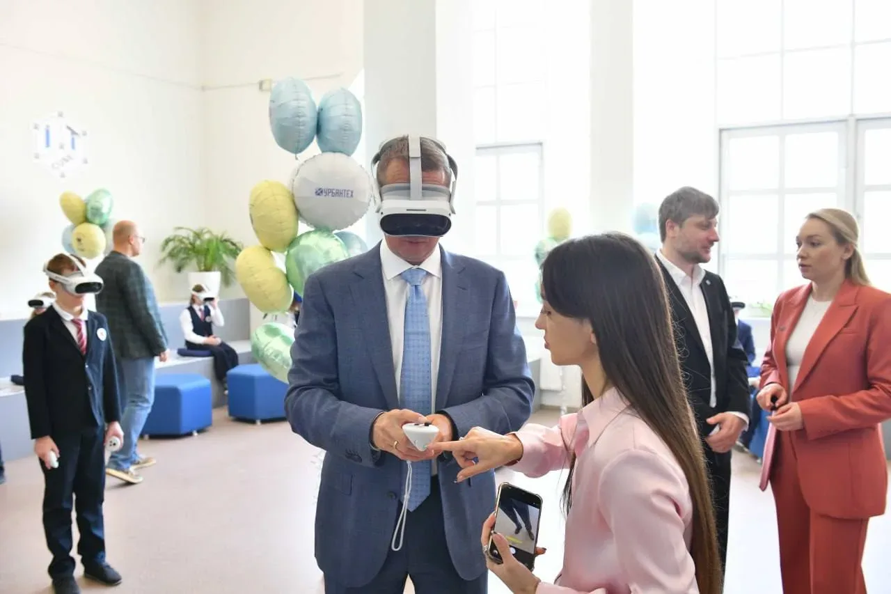 Минтранс Подмосковья презентовал очень классный проект для детей — первый в России VR-тренажёр «Мир 