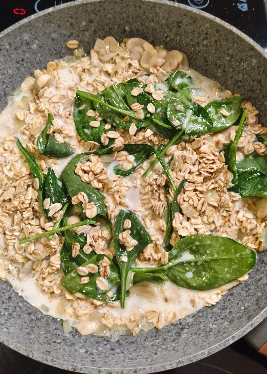 Ovsyanka, sir! Вообще мы редко едим каши, точнее мои мужчины их не едят никогда, а я иногда готовлю 