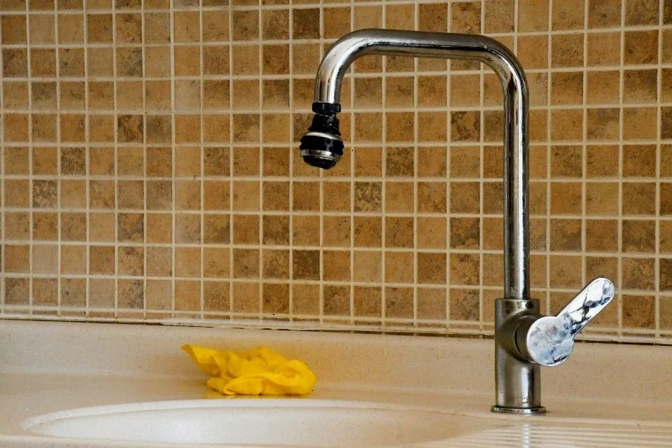 Какие сроки отключения воды в квартире допускаются законом?    Действующие Правила предоставления ко