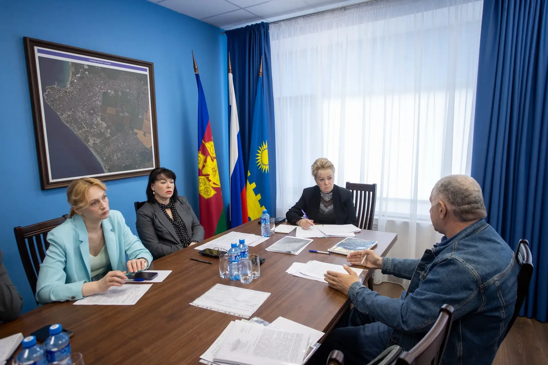 Светлана Маслова провела прием граждан   Жители обращались к главе Анапы по вопросам земельно-правов