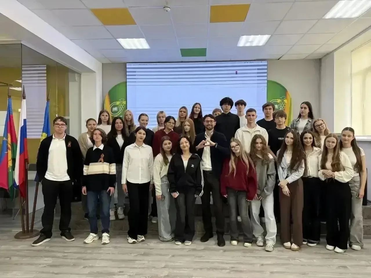 Молодежи Анапы рассказали о безопасности в интернете    Комиссия по делам несовершеннолетних и защит