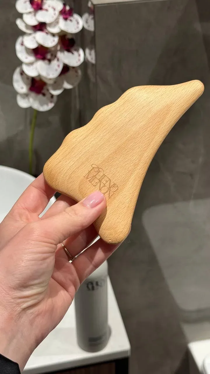 Девочки, пора активнее готовиться к лету 😁  И я продолжаю бороться с целлюлитом!  Повторила у любимы