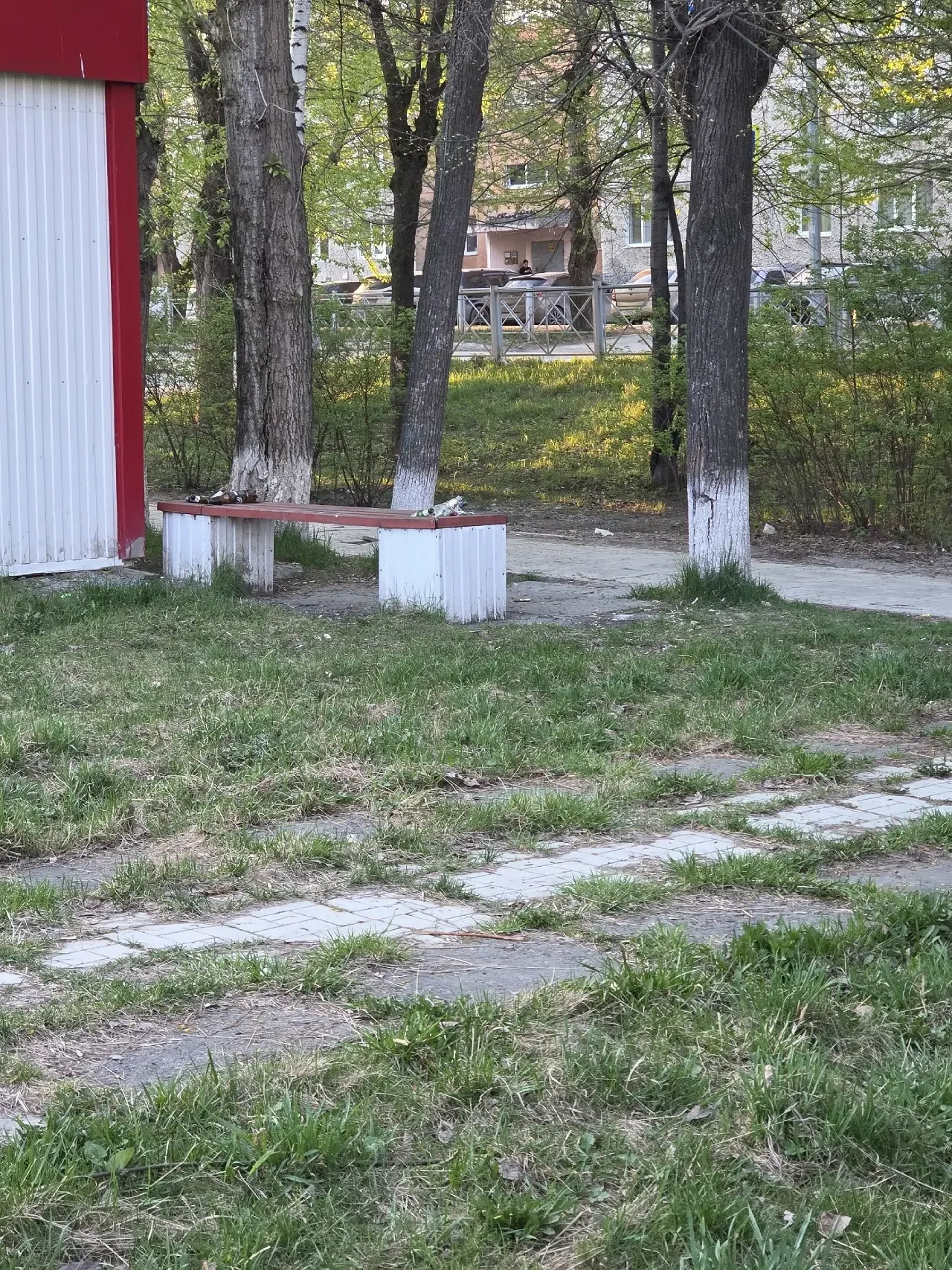 #нампишут   На улице Калинина, между магазинами Алко+ и Магнитом (около 8 школы) есть площадка, на н
