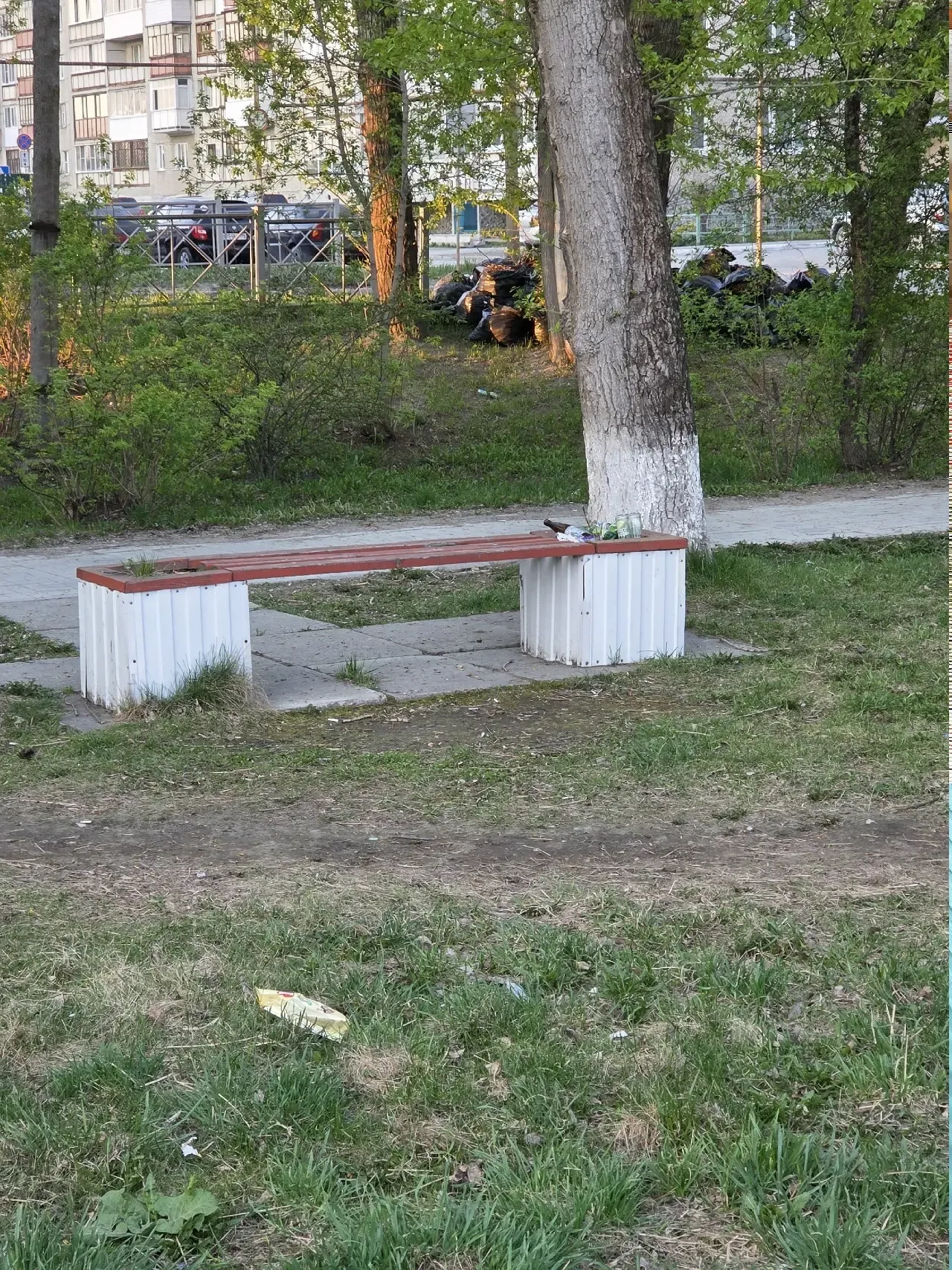 #нампишут   На улице Калинина, между магазинами Алко+ и Магнитом (около 8 школы) есть площадка, на н