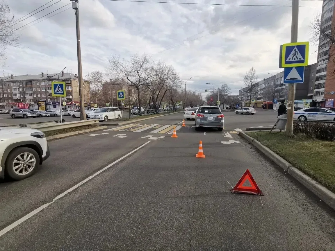 🚨В Братске сотрудники Госавтоинспекции разбираются в обстоятельствах ДТП с участием несовершеннолетн