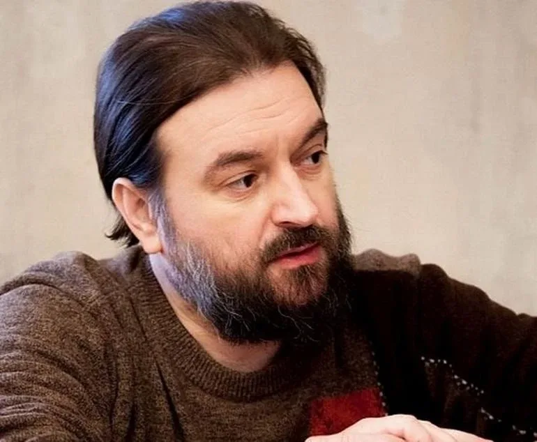 Помните такое прошение:  «Заступи, спаси, помилуй, сохрани нас, Боже, Твоею благодатию»  Заступи - т