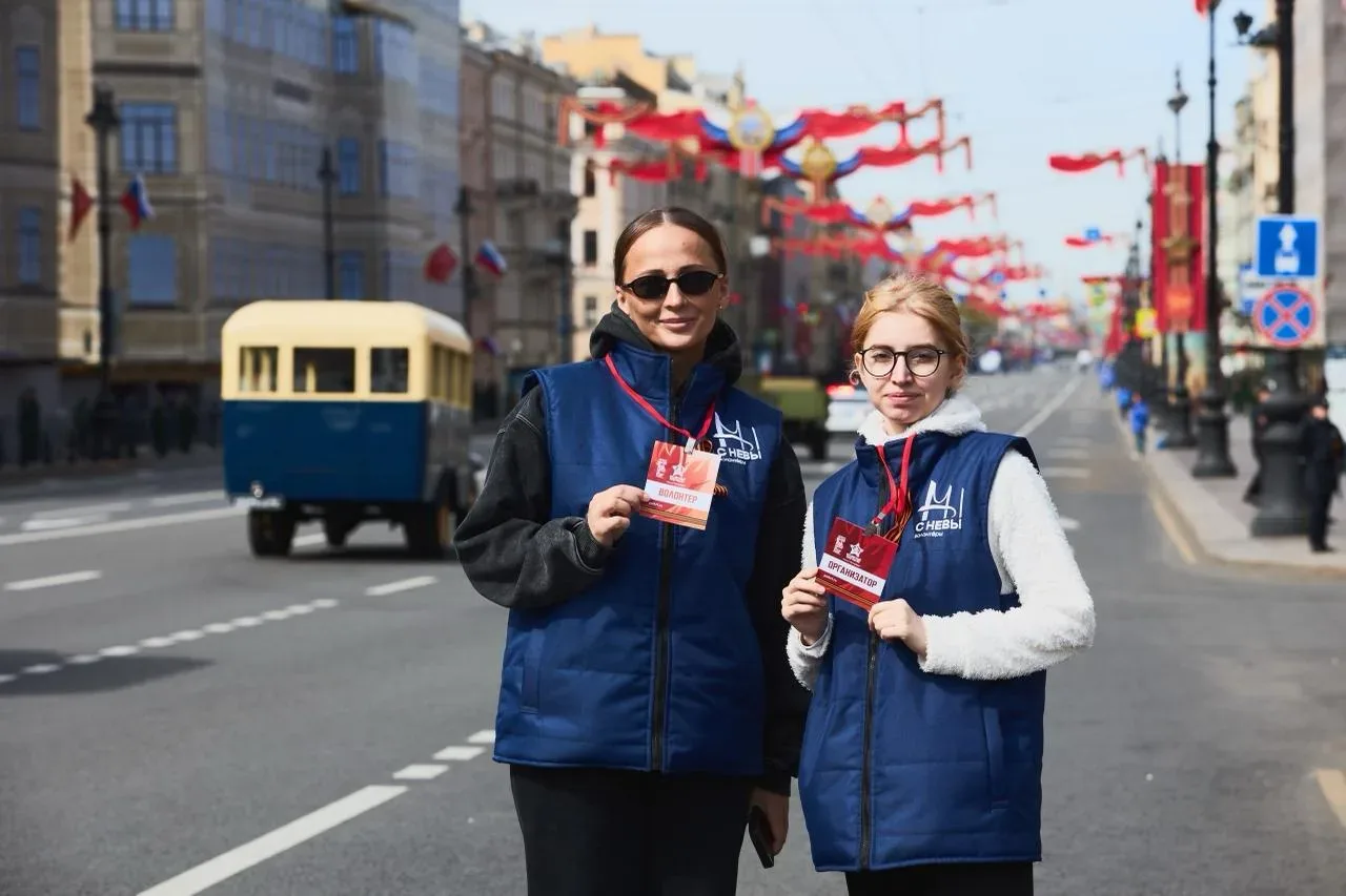 🎗️ Герои снова прошли в строю   Сегодня в регионах организовали шествия Бессмертного полка. Эта трад