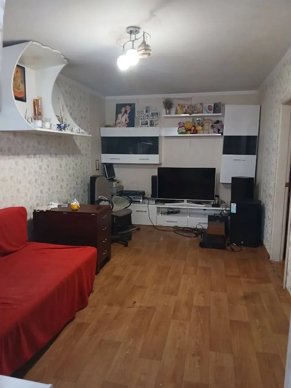 В продажу предлагается 2-х комнатная квартира Центральный район, район рынка  "Эдельвейс " 2/9, не у