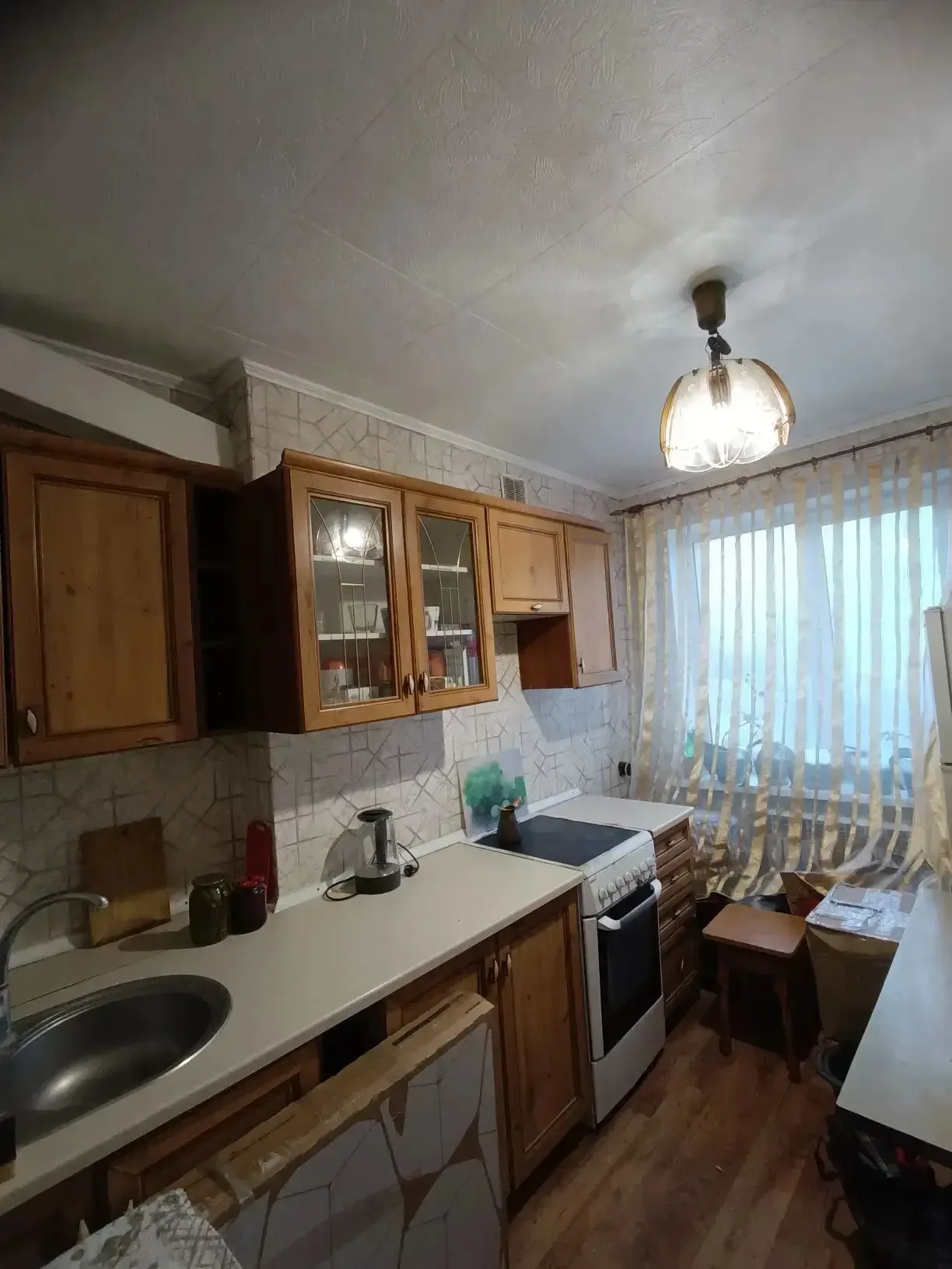 Срочно продам 1к квартиру, Жовтневый (Центральный район), ориентир рынок Космос, бульвар Шевченко, 7