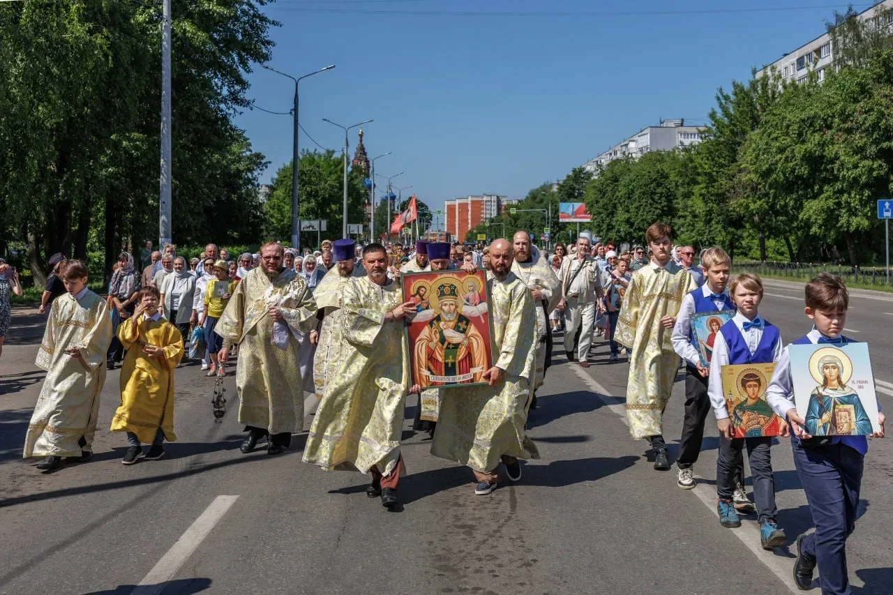22 мая Православная церковь вспоминает Перенесение мощей Святителя и Чудотворца Николая.  🙏🏻В память