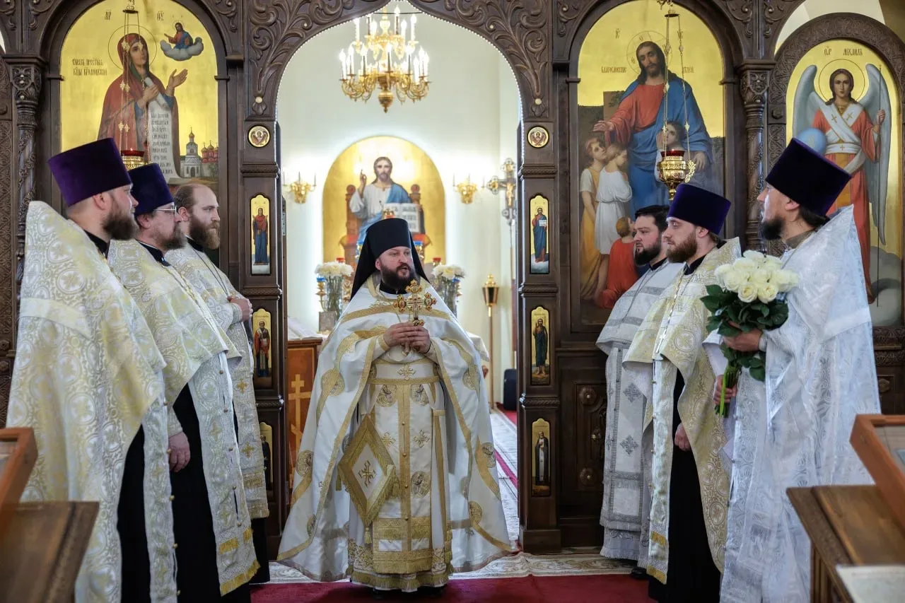 22 мая Православная церковь вспоминает Перенесение мощей Святителя и Чудотворца Николая.  🙏🏻В память