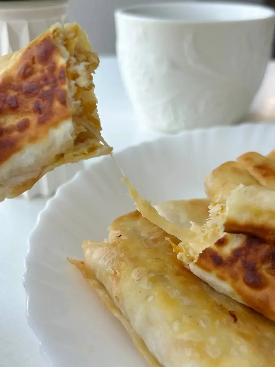 Трубочки из лаваша с курицей и овощами Обалденно вкусно😋   Куриное филе 300 гр(отварить и разобрать 