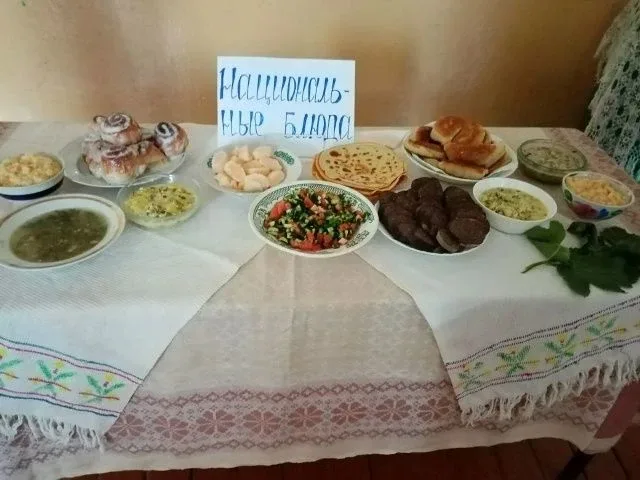 🌍🍽️ В клубе села Дурасово прошла выставка-дегустация национальных блюд — праздник дружбы, культуры и