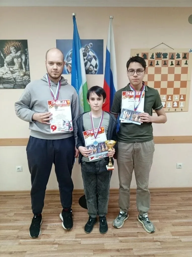 🔥🔥🔥 В СК «Толпар» г. Уфа прошли открытые соревнования по классическим шахматам «Ход Победы», посвяще