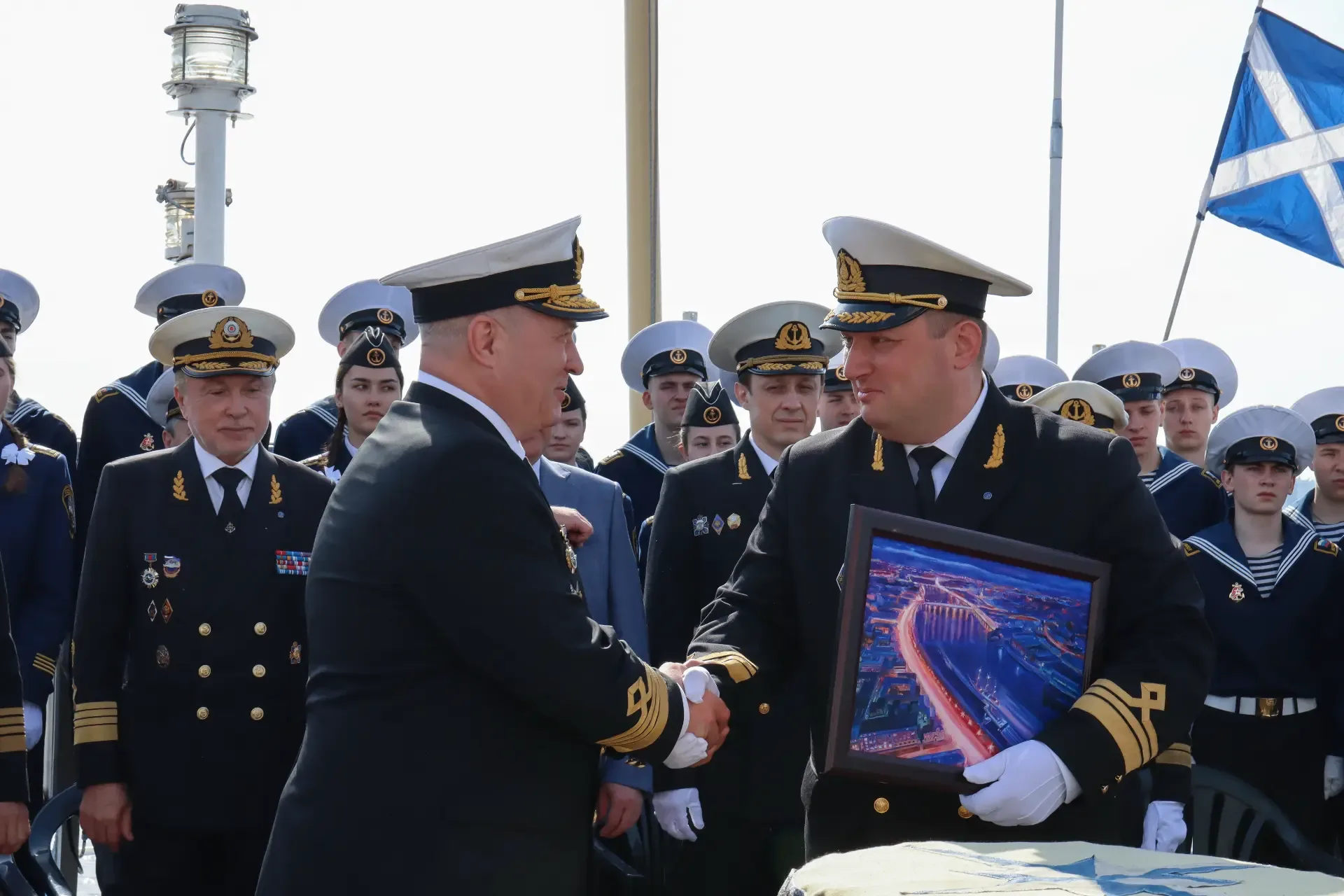 🚢 Парусник «Мир» стал площадкой для торжеств, посвященных 150-летию ГУМРФ имени адмирала С.О. Макаро